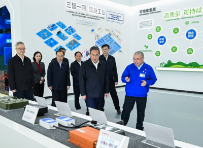 把握科技革命趨勢(shì)，著力提升創(chuàng)新驅(qū)動(dòng)力——信息科技開(kāi)發(fā)的新使命